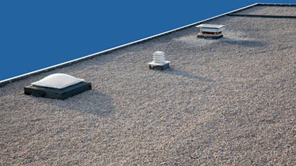 Toiture Impact - Flat gravel roof in Montreal